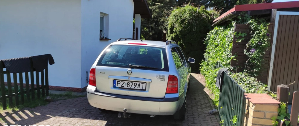 Skoda Octavia cena 8900 przebieg: 326000, rok produkcji 2009 z Luboń małe 11